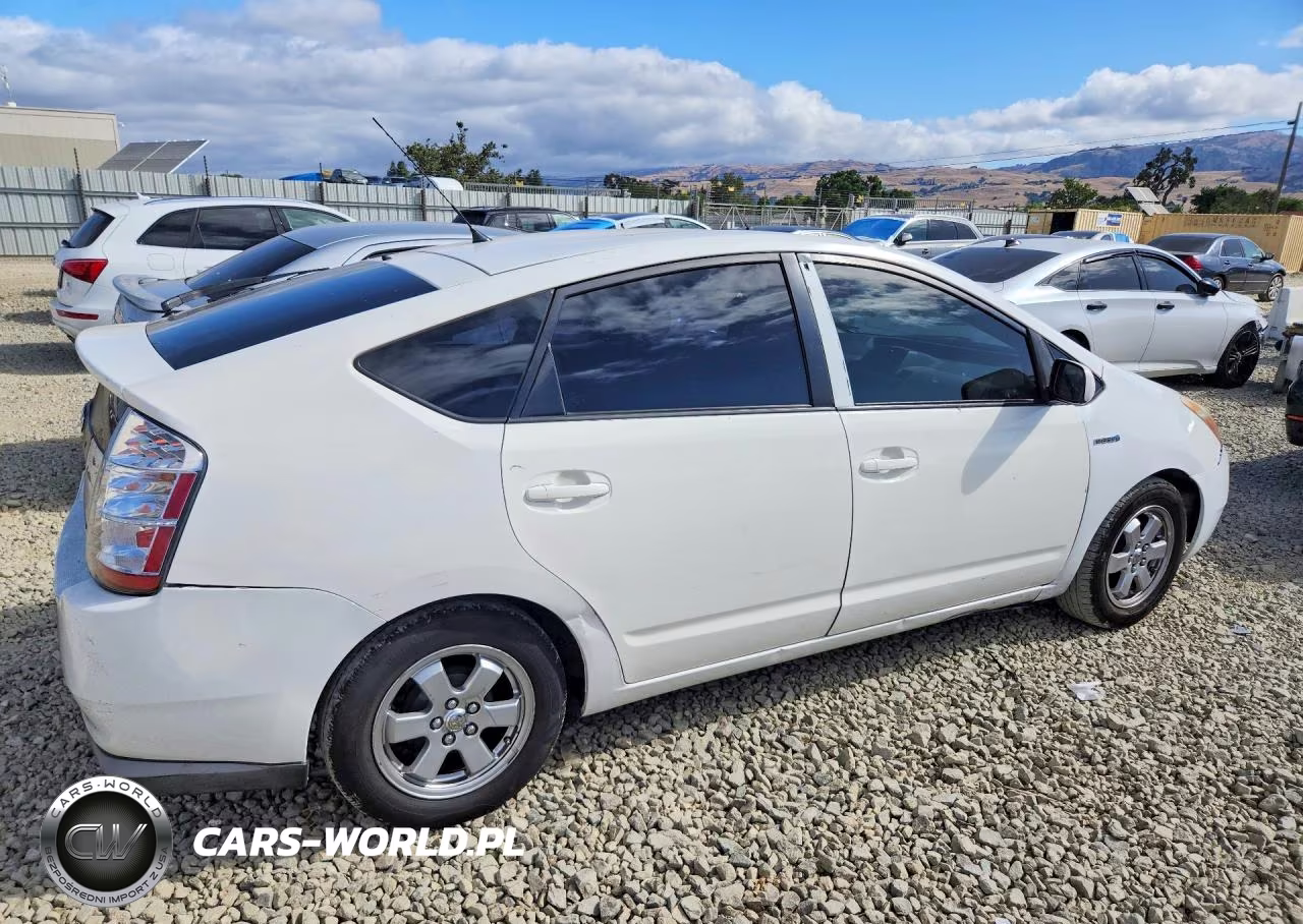 2008 Toyota Prius Base VIN:JTDKB20U783304003 - 3