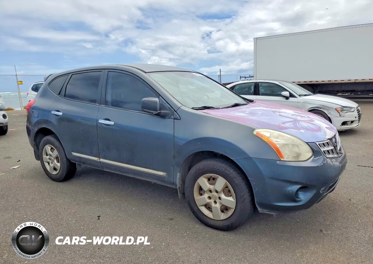 2013 Nissan Rogue S VIN:JN8AS5MT2DW035890 - 4