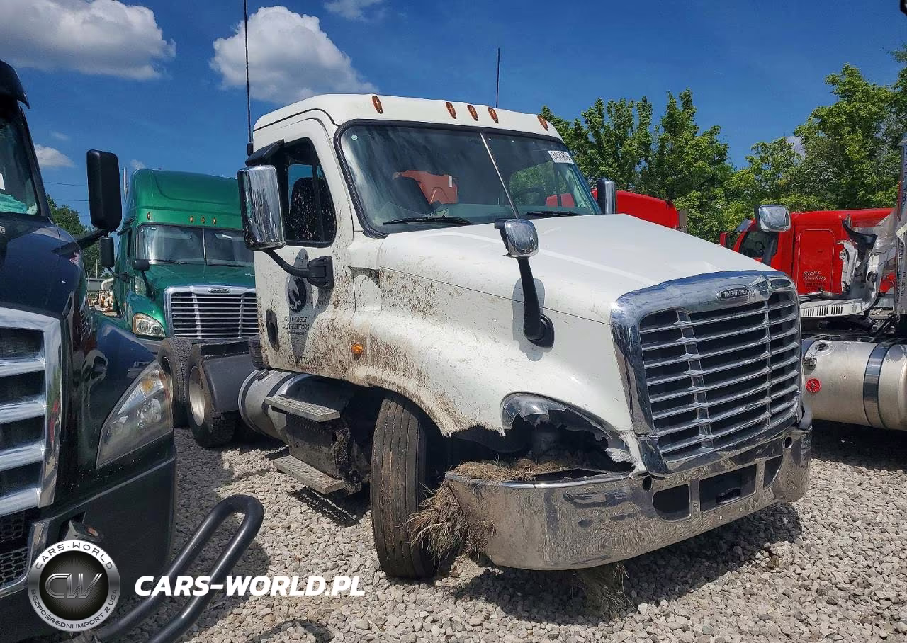 2018 Freightliner Cascadia 125 Semi Truck