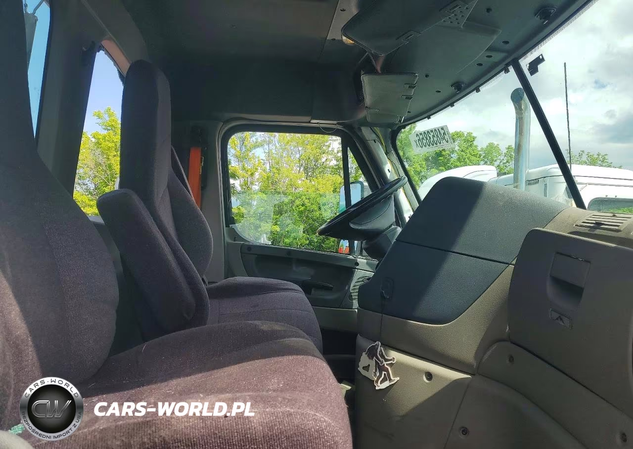 2018 Freightliner Cascadia 125 Semi Truck VIN:3AKJGEDV4JSJM8510 - 6