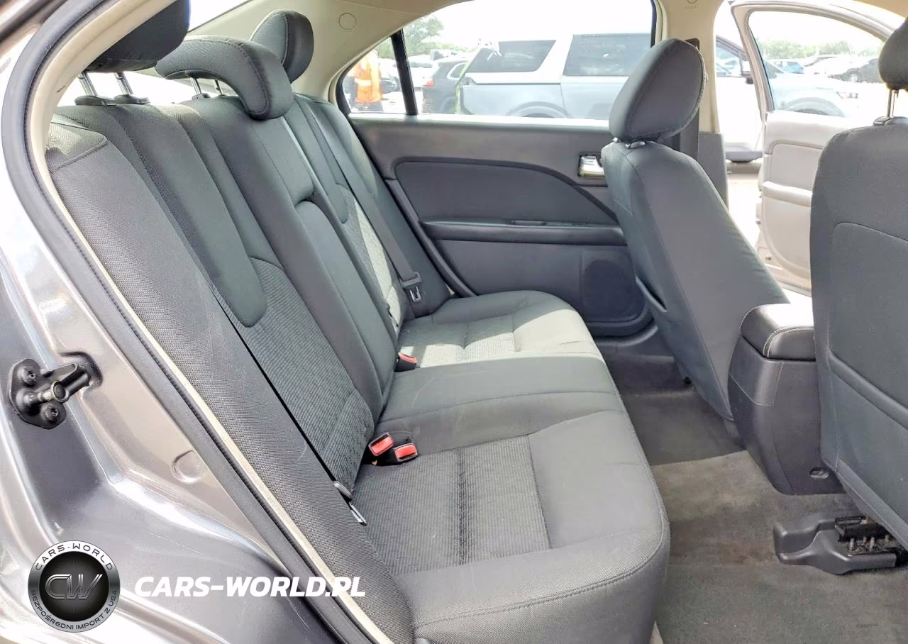 2011 Ford Fusion Se VIN:3FAHP0HA2BR342425 - 10