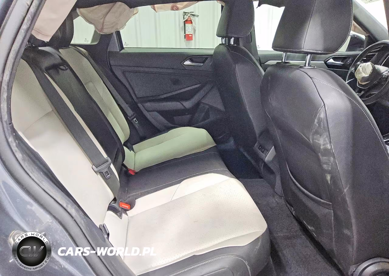 2019 Volkswagen Jetta S VIN:3VWCB7BU2KM249283 - 10