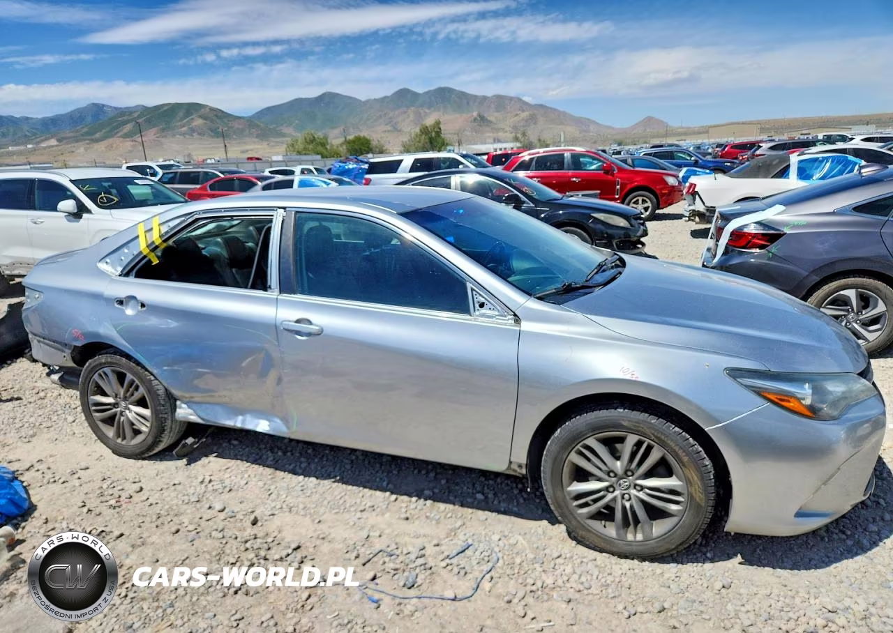 2016 Toyota Camry Se VIN:4T1BF1FK1GU578886 - 4