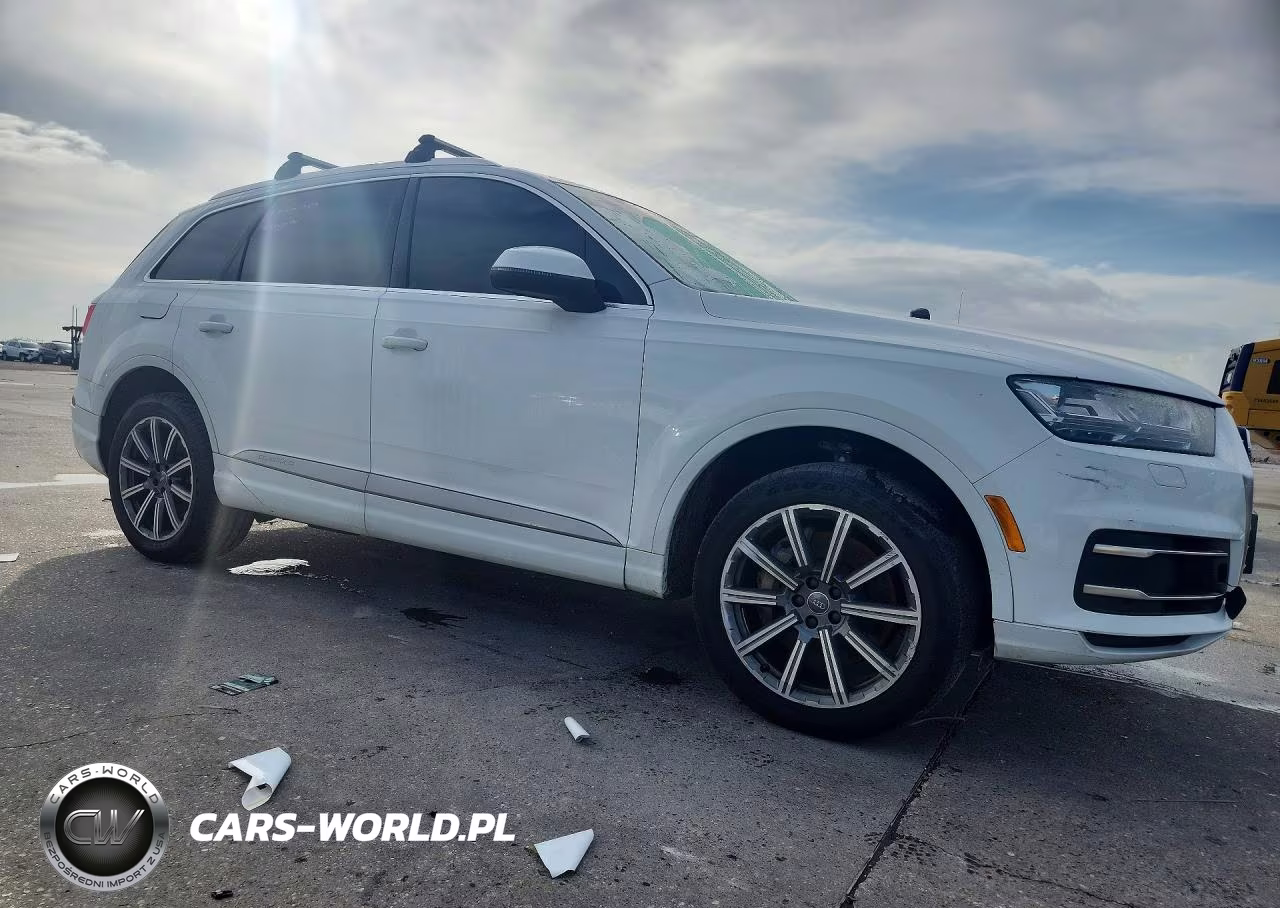 2017 Audi Q7 VIN:WA1LAAF78HD044461 - 4