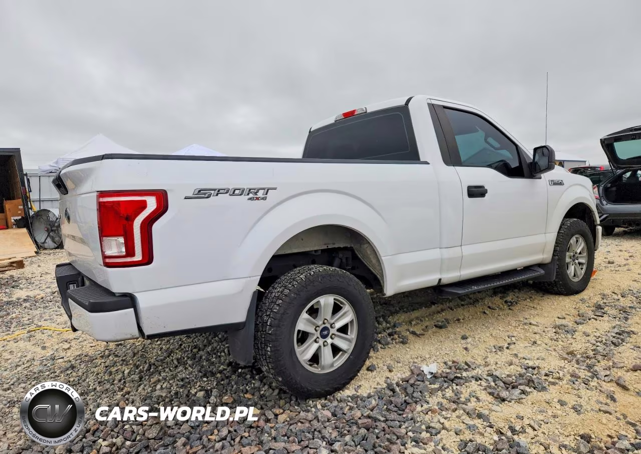 2017 Ford F150 VIN:1FTMF1EF9HKD35051 - 3