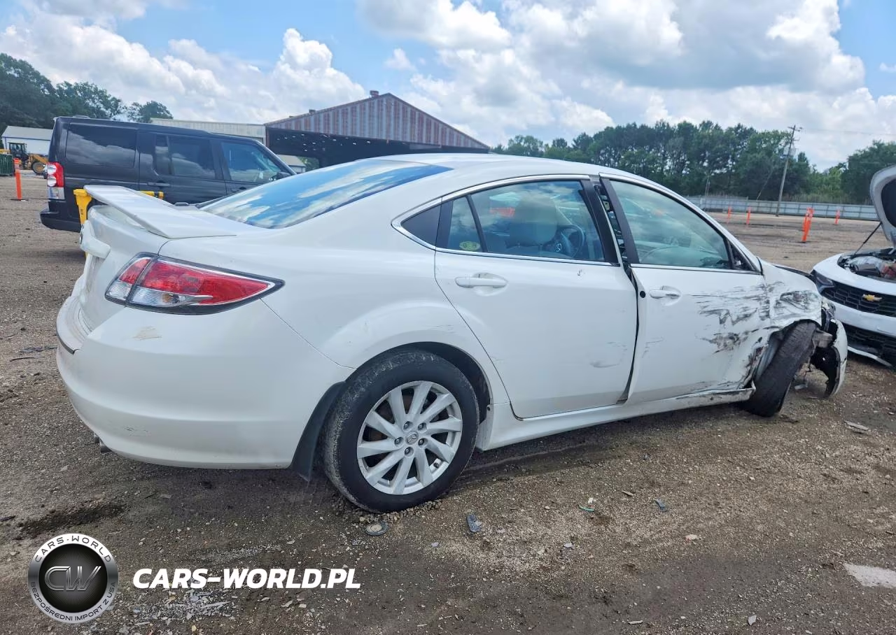 2011 Mazda 6 I VIN:1YVHZ8CH6B5M22864 - 3