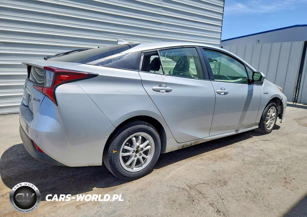 2019 Toyota Prius Le VIN:JTDKARFUXK3077447 - 3