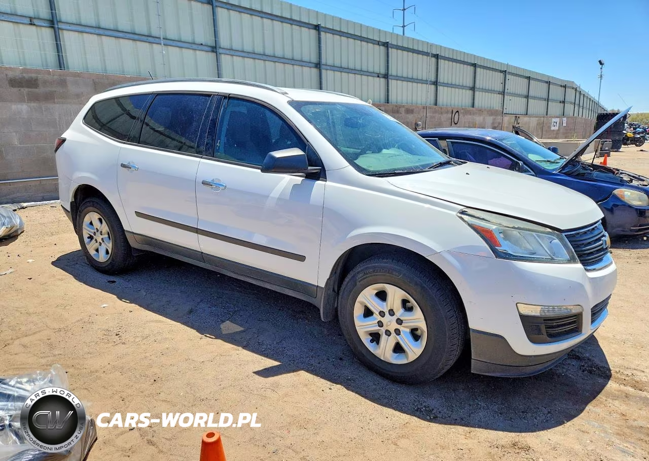 2017 Chevrolet Traverse Ls VIN:1GNKRFKDXHJ228344 - 4