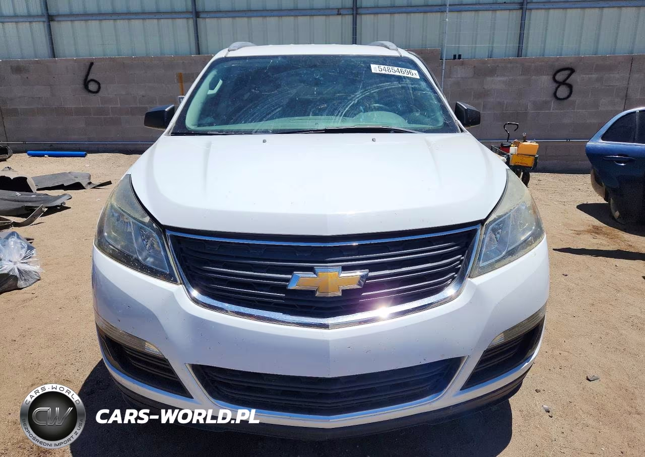 2017 Chevrolet Traverse Ls VIN:1GNKRFKDXHJ228344 - 5