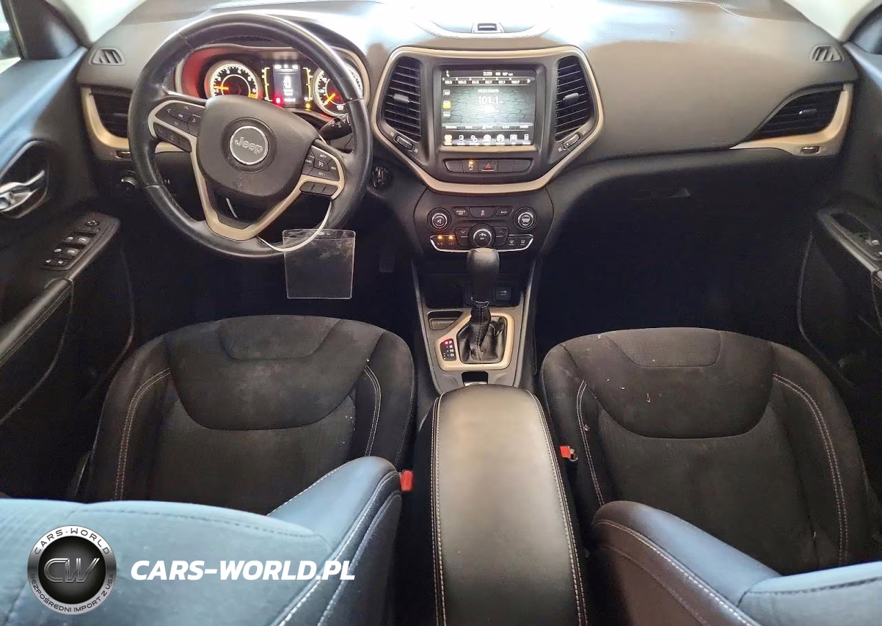 2015 Jeep Cherokee Latitude VIN:1C4PJLCB7FW560288 - 8
