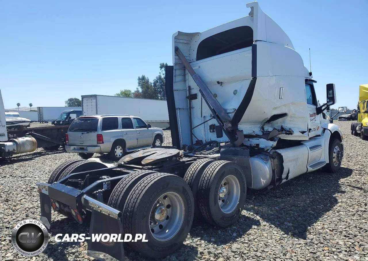 2015 Peterbilt 579 VIN:1XPBD49X9FD276861 - 4