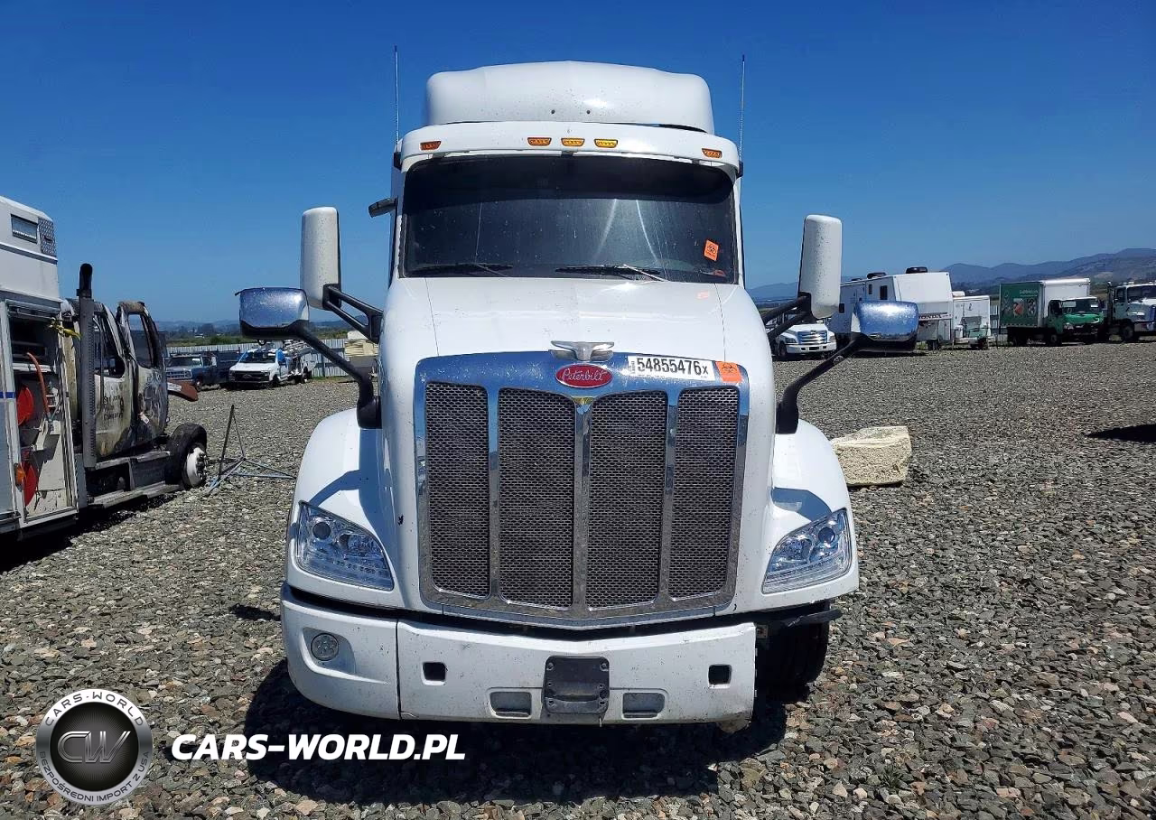 2015 Peterbilt 579 VIN:1XPBD49X9FD276861 - 9