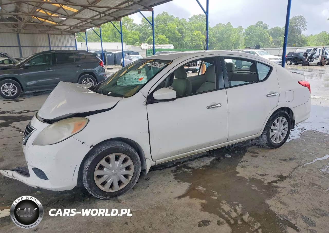 2015 Nissan Versa 1.6 Sv – zdjęcie 1 z 12