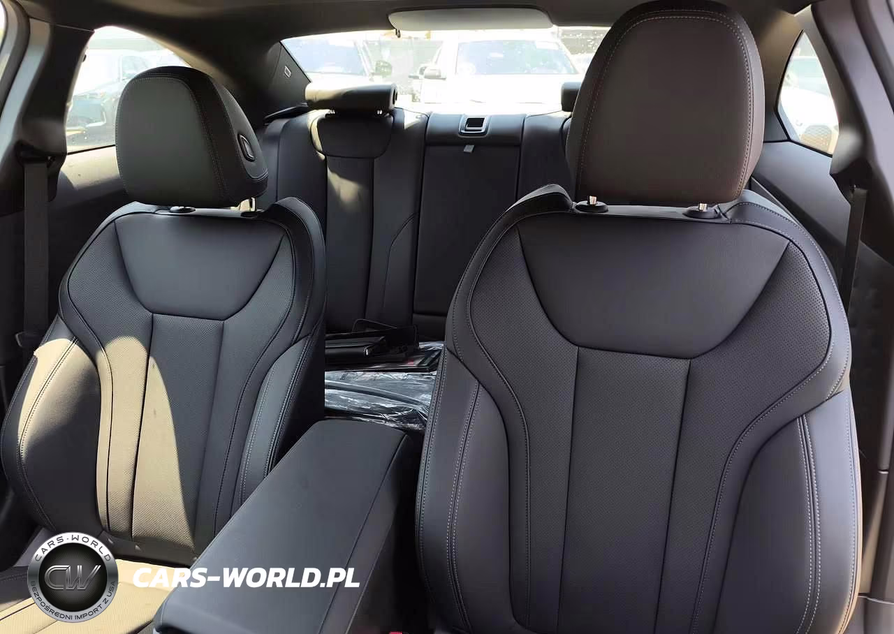 2025 BMW 230Xi VIN:3MW33CM06S8F80876 - 10