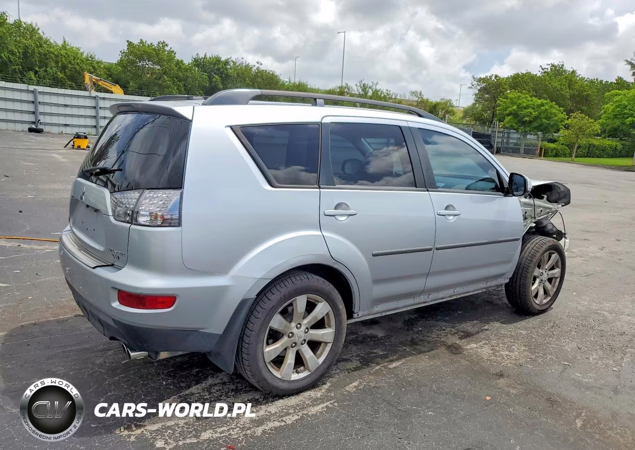 2010 Mitsubishi Outlander Xls VIN:JA4JS4AX6AZ016910 - 3