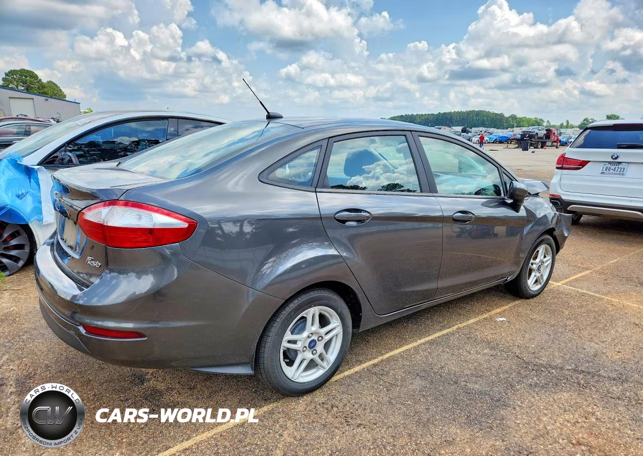 2018 Ford Fiesta Se VIN:3FADP4BJ4JM123623 - 3