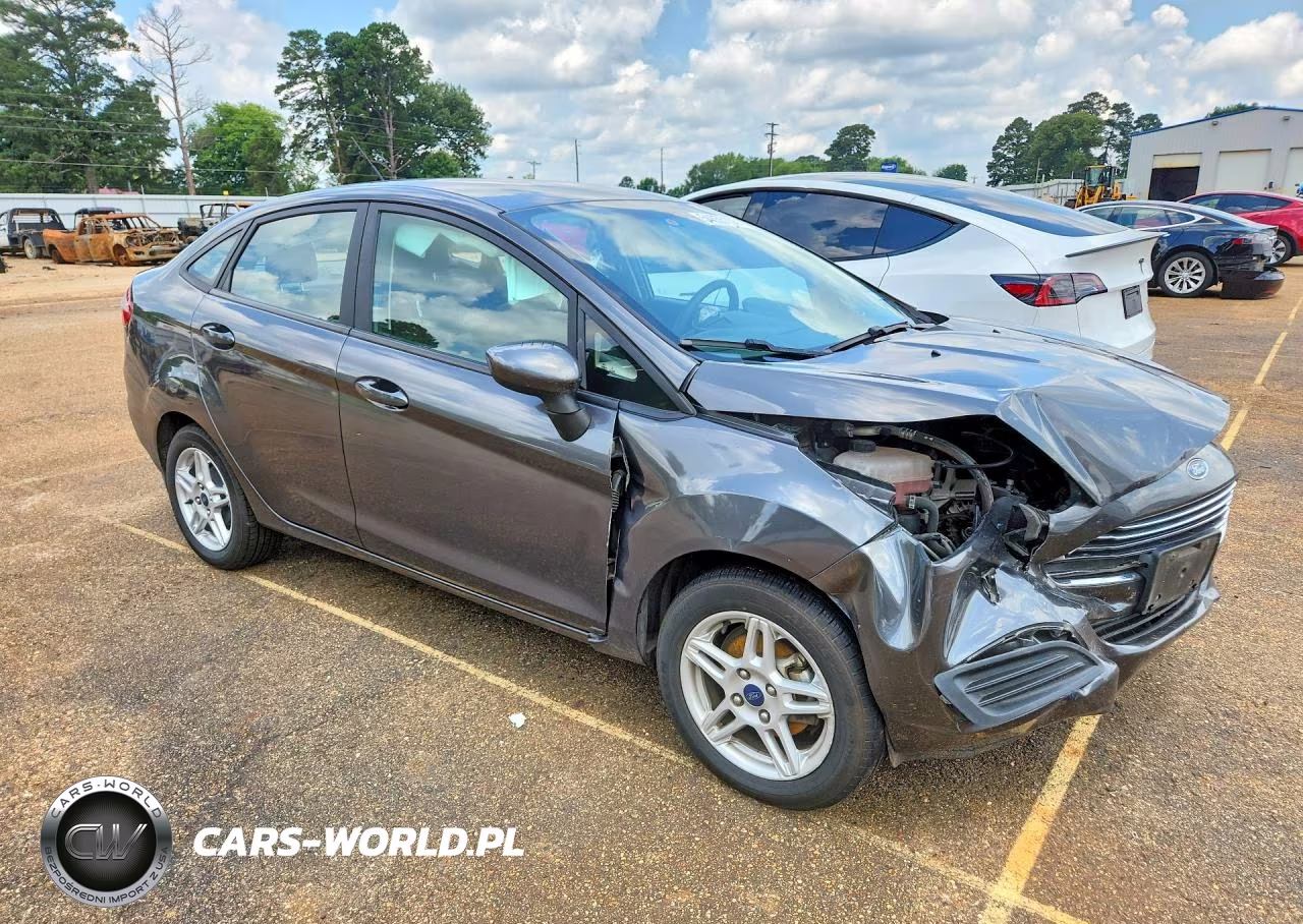 2018 Ford Fiesta Se VIN:3FADP4BJ4JM123623 - 4
