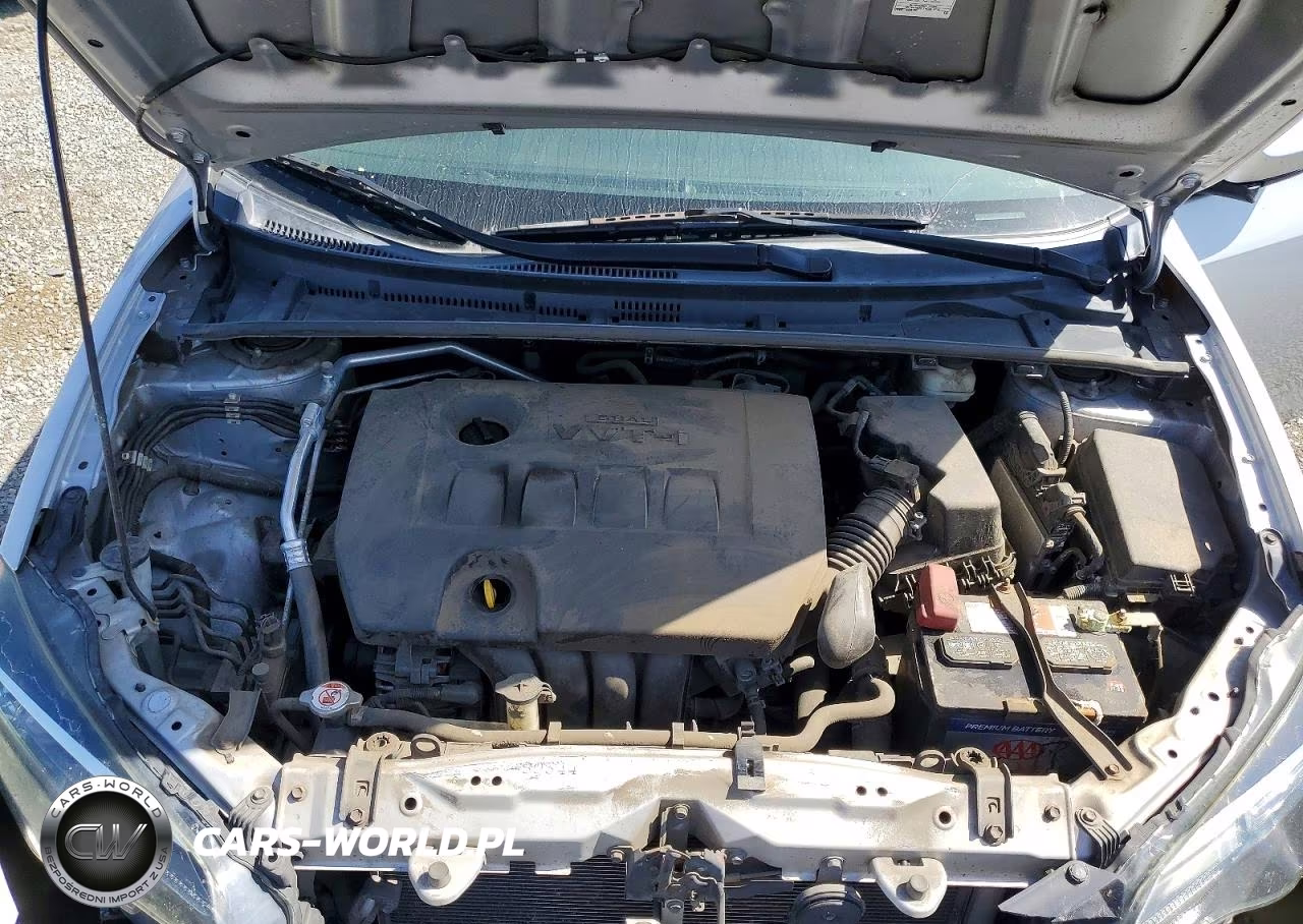 2018 Toyota Corolla Le VIN:2T1BURHE5JC102161 - 11