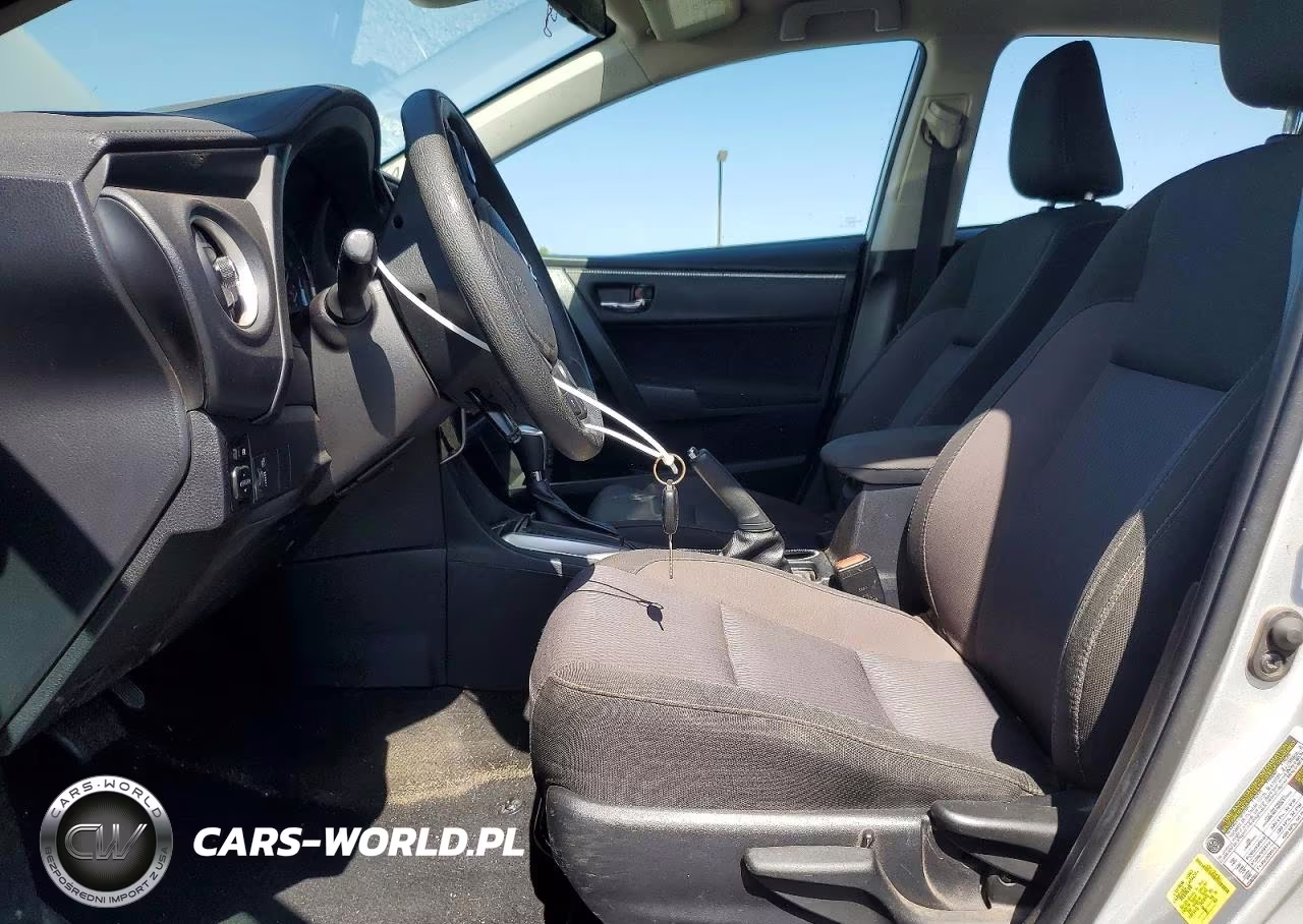2018 Toyota Corolla Le VIN:2T1BURHE5JC102161 - 7