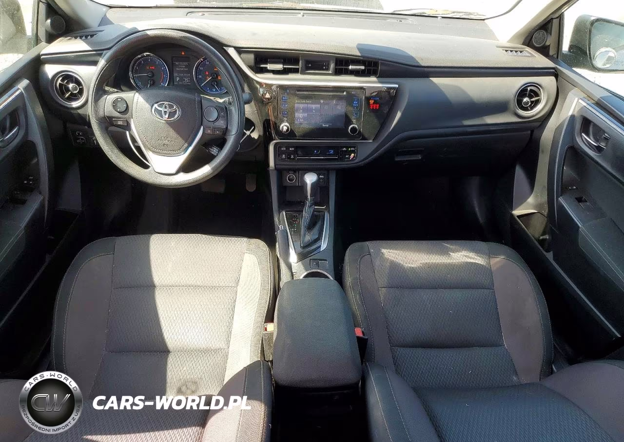 2018 Toyota Corolla Le VIN:2T1BURHE5JC102161 - 8