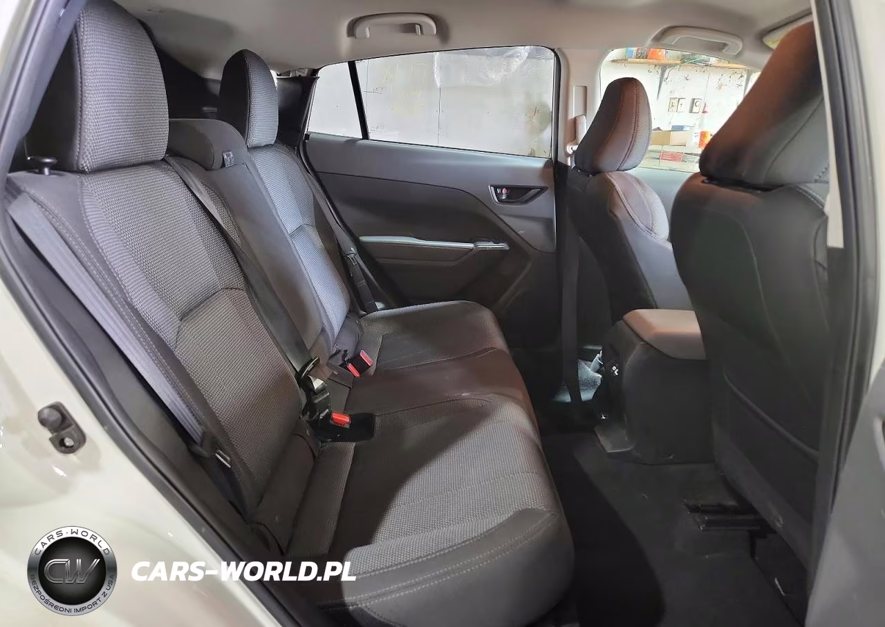 2024 Subaru Crosstrek Premium VIN:JF2GUADC3R8349005 - 10