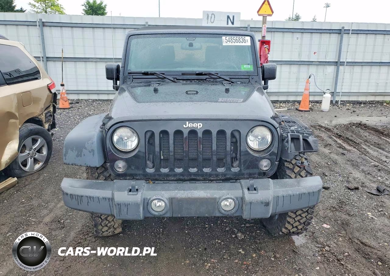 2014 Jeep Wrangler Unlimited Rubicon VIN:1C4HJWFG4EL322976 - 5
