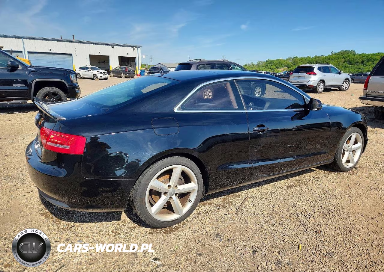 2010 Audi A5 Premium Plus VIN:WAULFAFRXAA031367 - 3