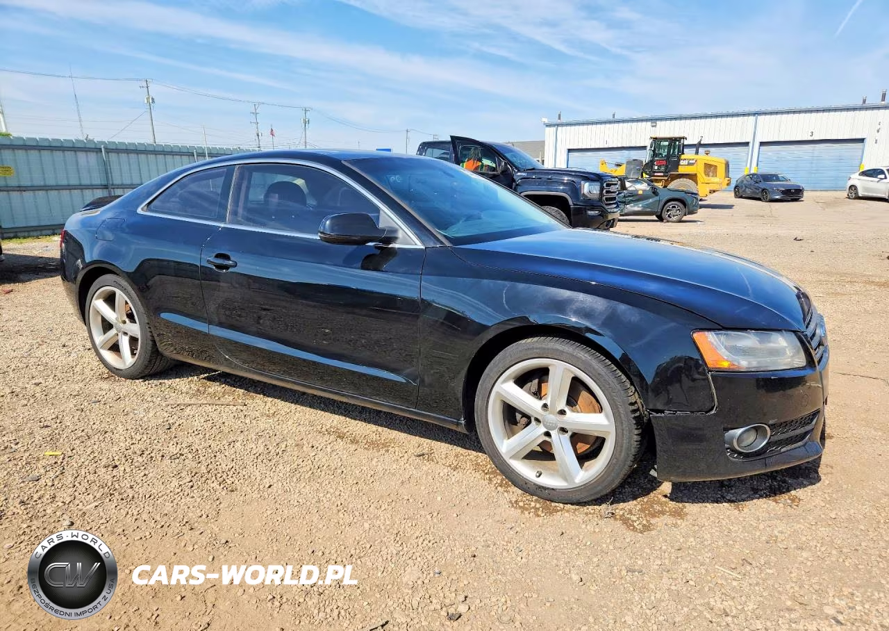 2010 Audi A5 Premium Plus VIN:WAULFAFRXAA031367 - 4