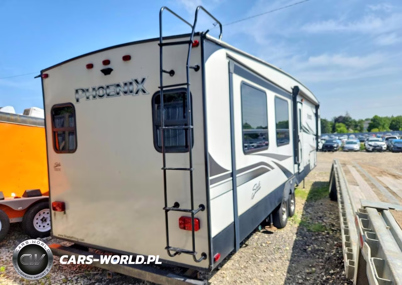 2019 Shasta Phoenix Lite VIN:5ZT3SPVB5KA000727 - 4
