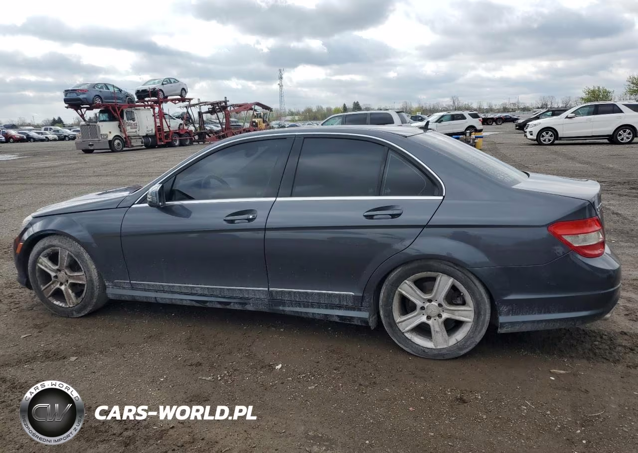 2011 Mercedes-Benz C 300 VIN:WDDGF5EB6BR181100 - 2