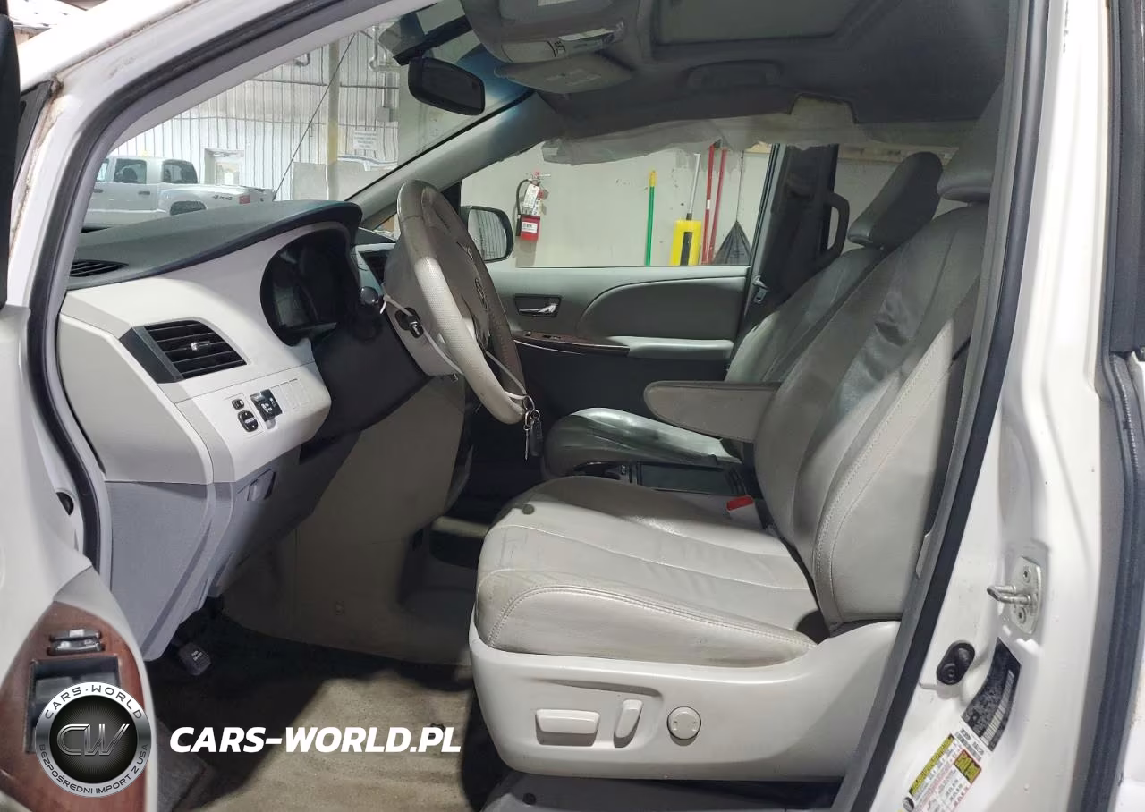 2013 Toyota Sienna Xle 8-Passenger VIN:5TDYK3DC7DS292705 - 7