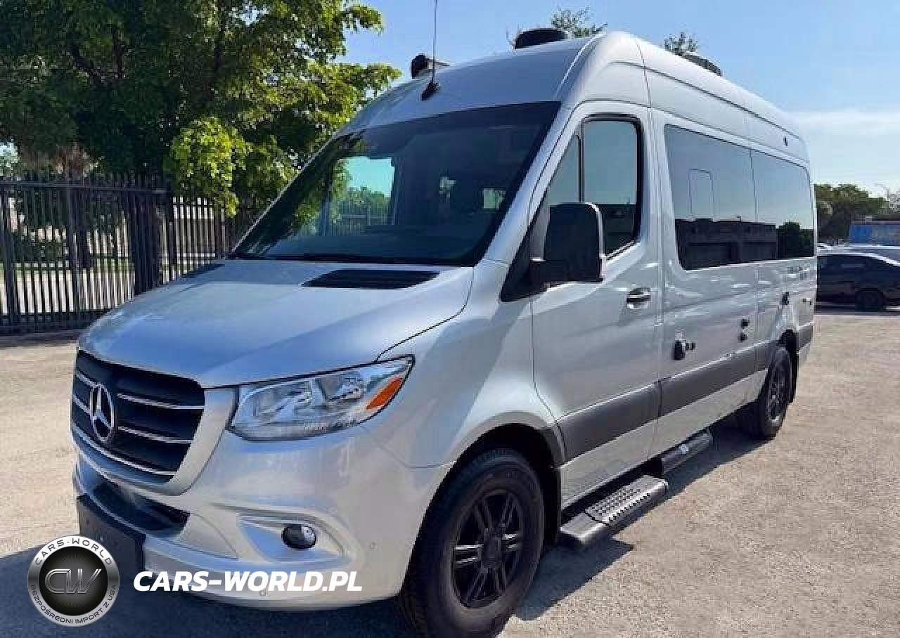 2022 Mercedes-Benz Sprinter 2500