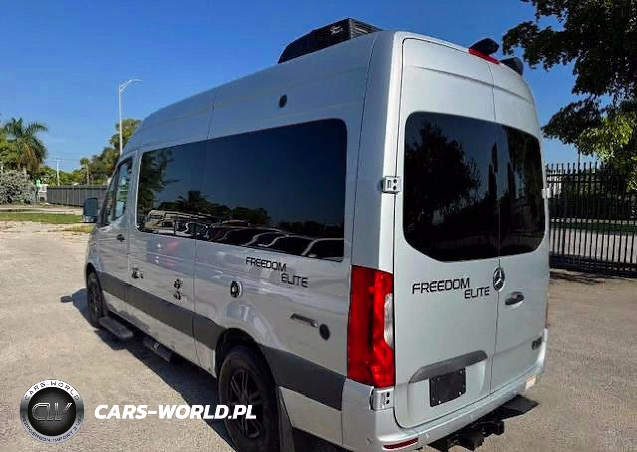 2022 Mercedes-Benz Sprinter 2500 VIN:W1X4EBHY0NP484324 - 2