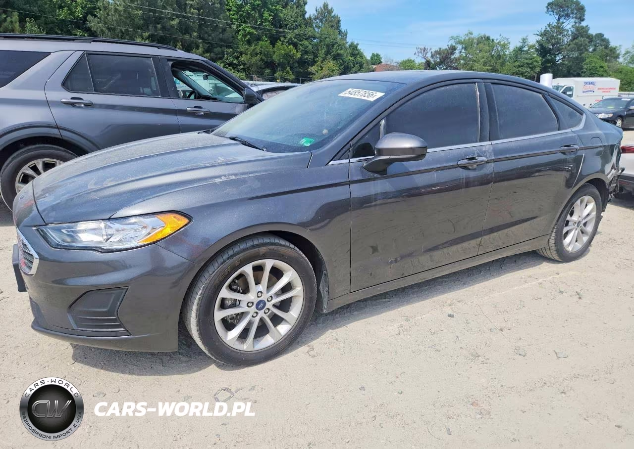 2019 Ford Fusion Se – zdjęcie 1 z 12