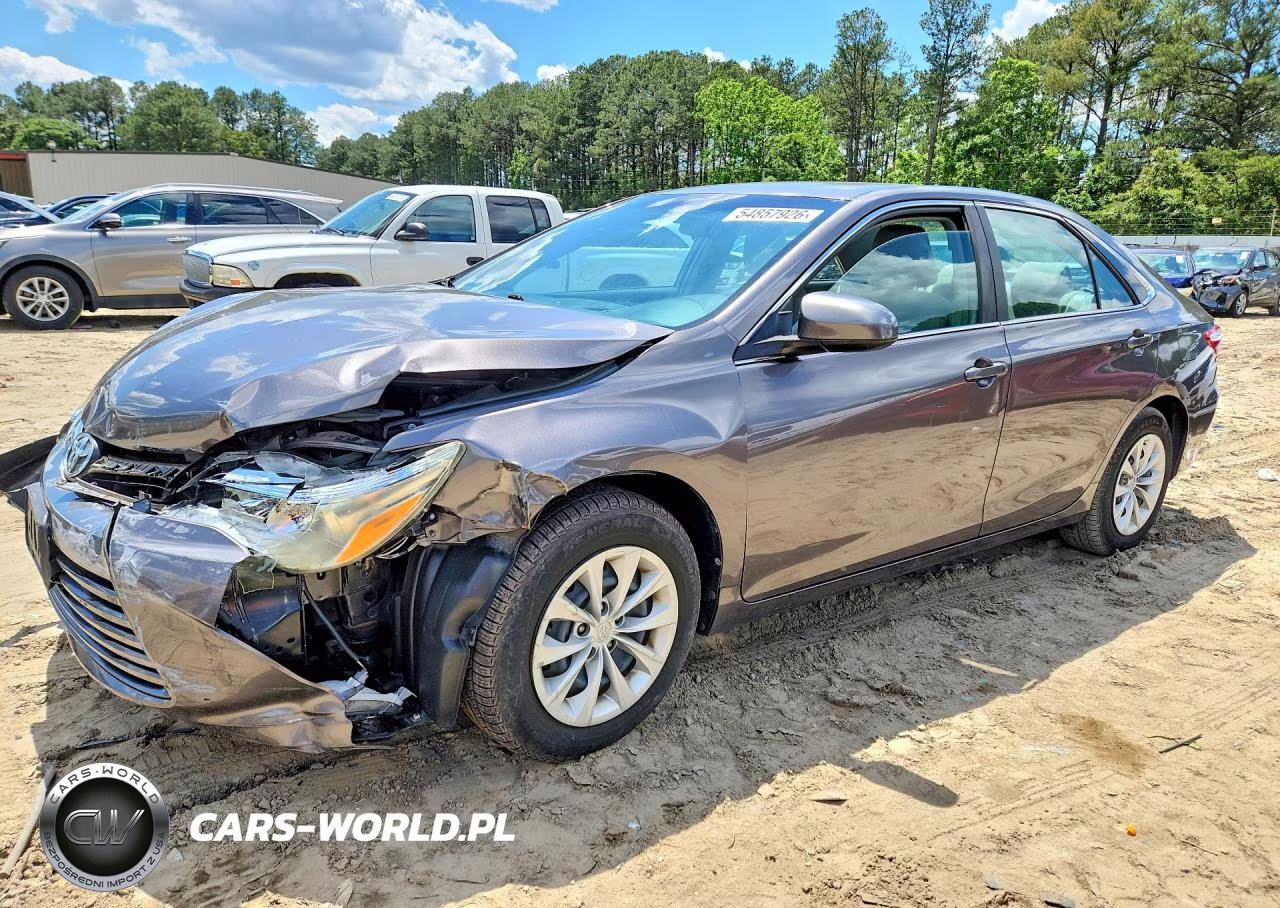 2016 Toyota Camry Le