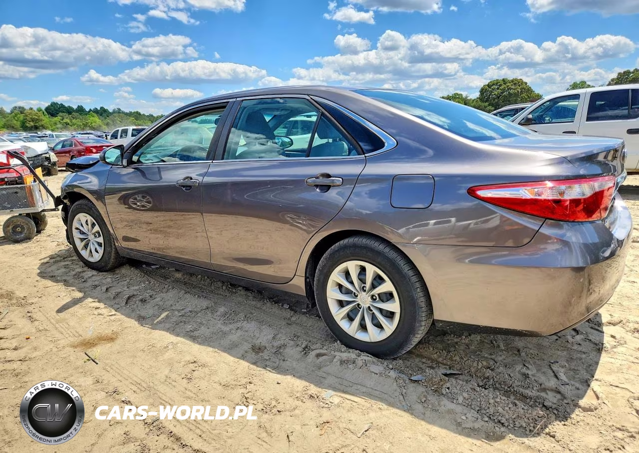 2016 Toyota Camry Le VIN:4T4BF1FK5GR519071 - 2