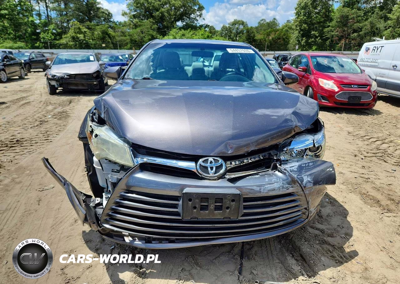 2016 Toyota Camry Le VIN:4T4BF1FK5GR519071 - 5