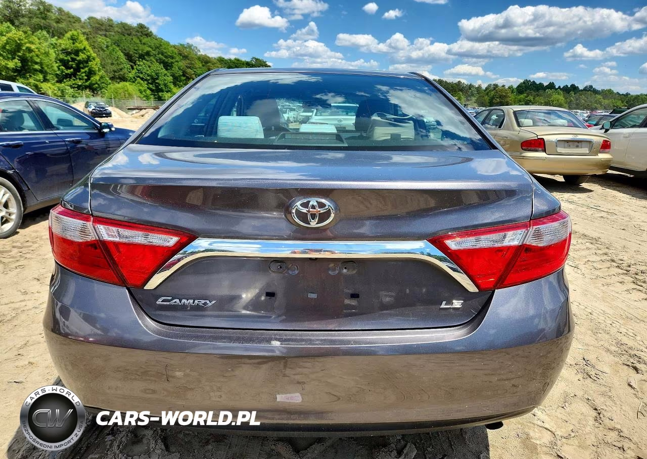 2016 Toyota Camry Le VIN:4T4BF1FK5GR519071 - 6