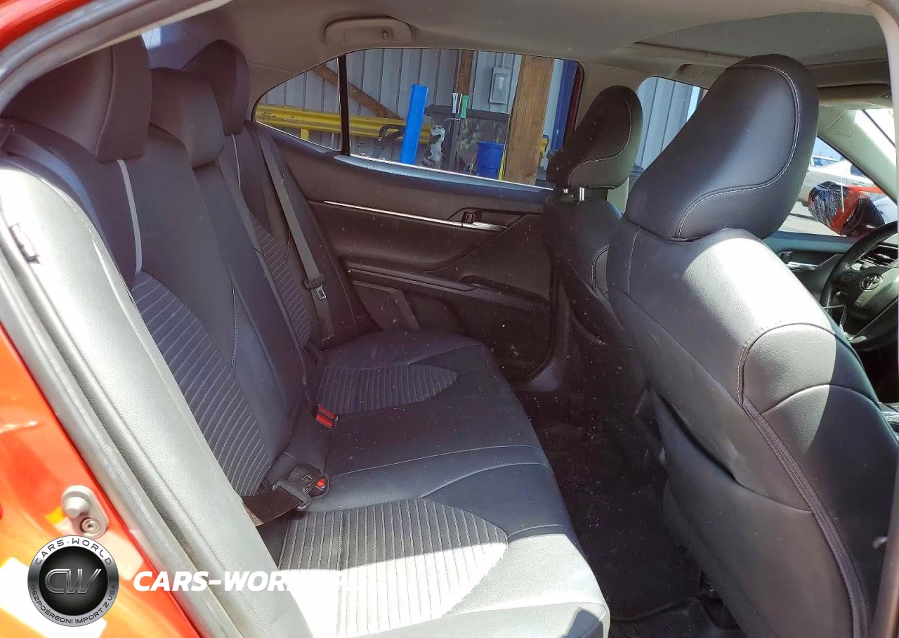 2019 Toyota Camry Se VIN:4T1B11HK5KU192041 - 10