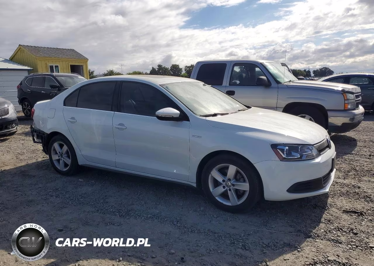 2013 Volkswagen Jetta Hybrid VIN:3VW637AJ1DM251126 - 4