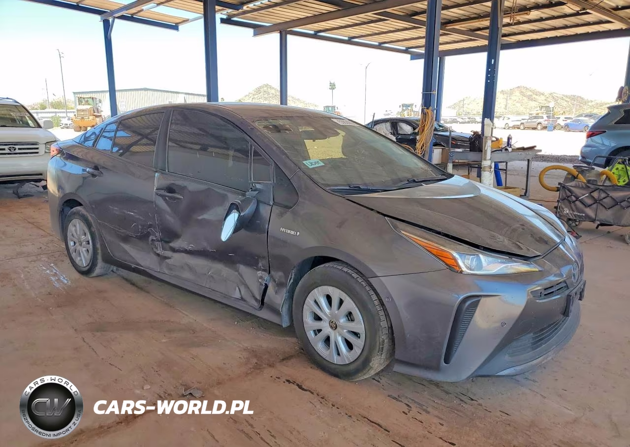 2021 Toyota Prius Le VIN:JTDKAMFU5M3143893 - 4