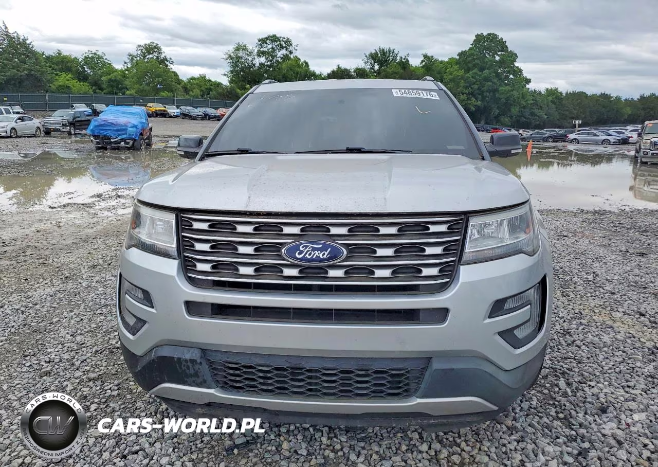 2017 Ford Explorer Xlt VIN:1FM5K7D81HGC17421 - 5