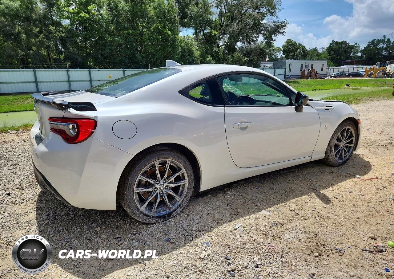2017 Toyota 86 860 Special Edition VIN:JF1ZNAA16H8708021 - 3