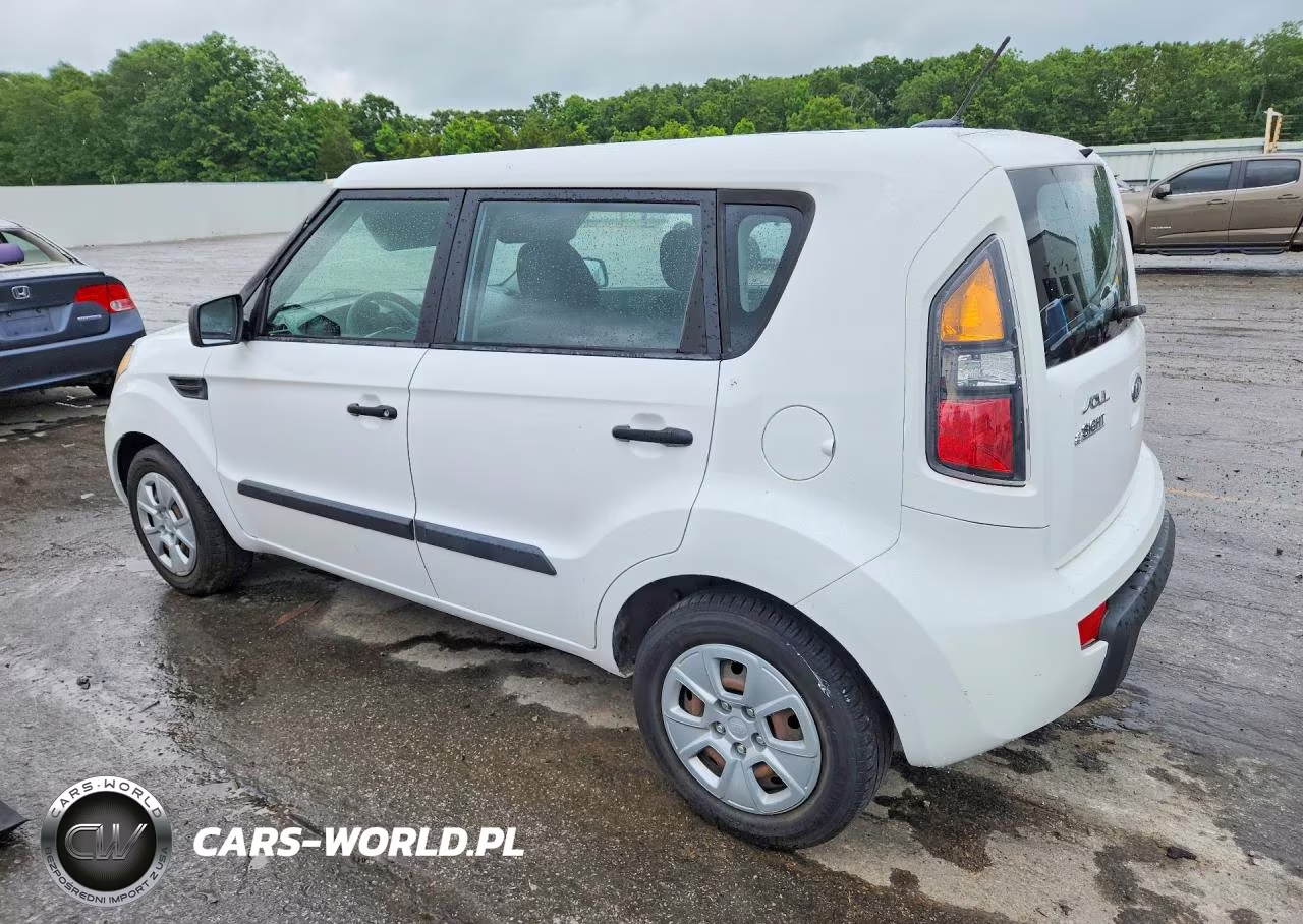 2011 Kia Soul Base VIN:KNDJT2A17B7309439 - 2