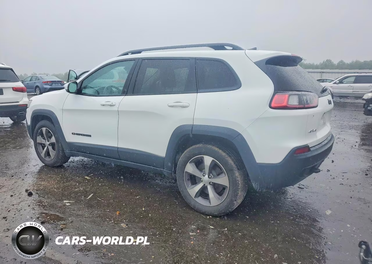 2020 Jeep Cherokee Latitude VIN:1C4PJMCX3LD628885 - 2