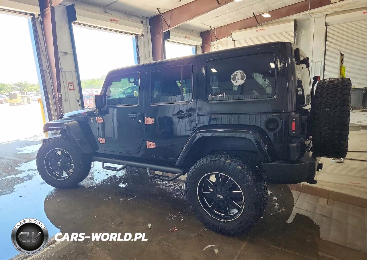 2013 Jeep Wrangler Unlimited Sahara VIN:1C4BJWEGXDL635505 - 2