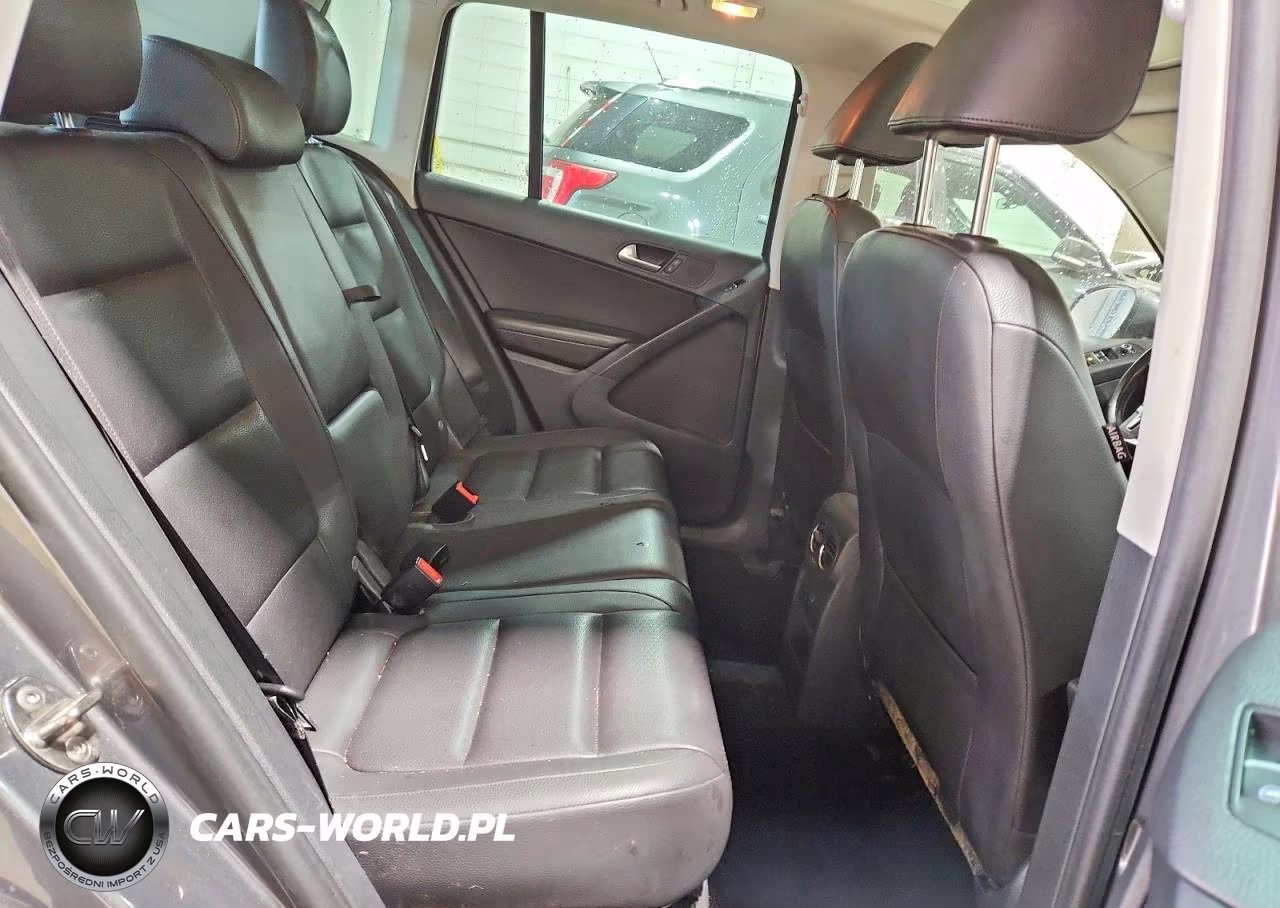 2015 Volkswagen Tiguan S VIN:WVGBV7AX1FW502497 - 11