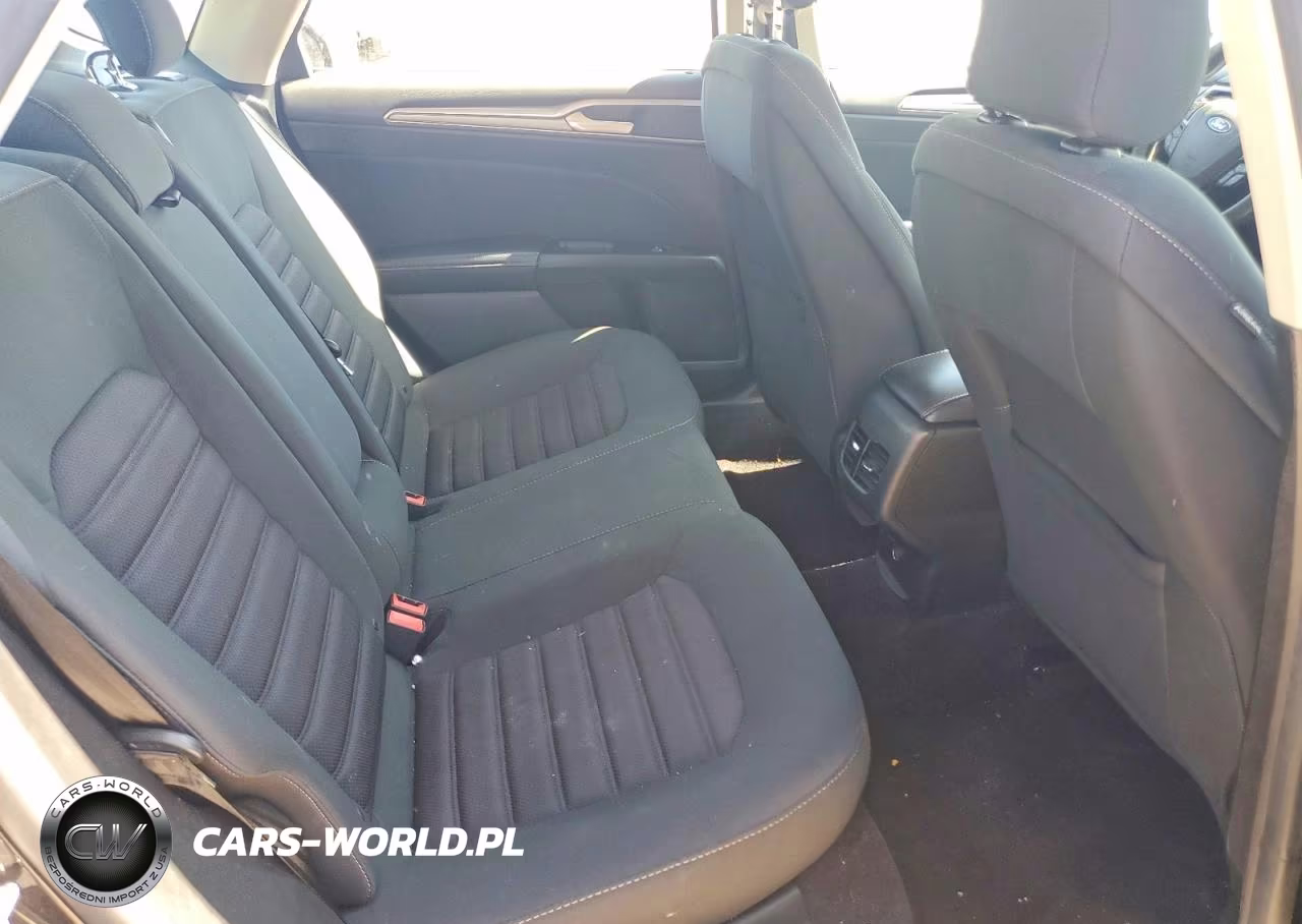2017 Ford Fusion Se VIN:3FA6P0H73HR108489 - 10