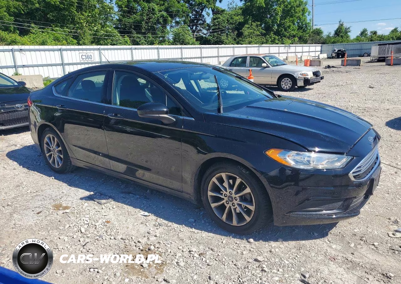 2017 Ford Fusion Se VIN:3FA6P0H73HR108489 - 4