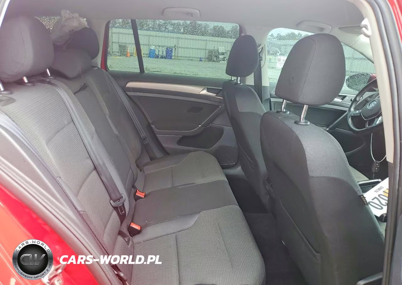 2016 Volkswagen Golf Sportwagen S VIN:3VWC17AU3GM506706 - 10